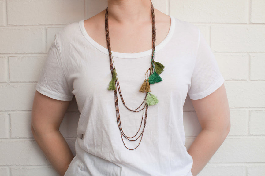Cinq Necklace
