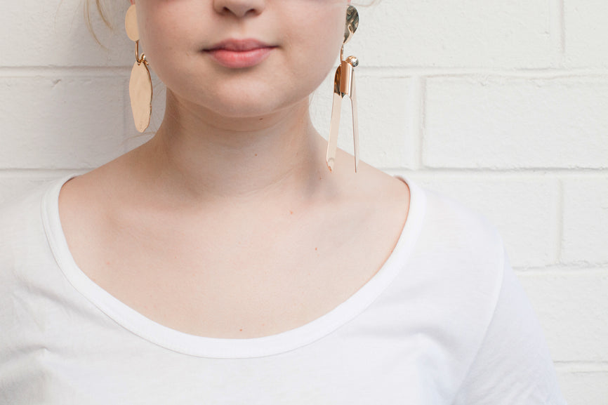 Gaze Wanders Earrings