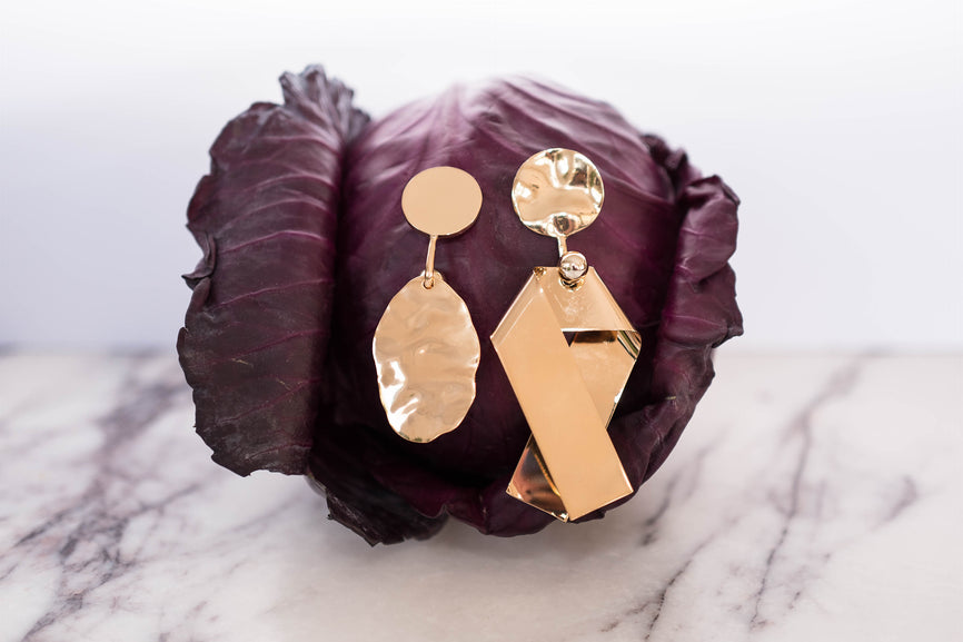 Gaze Wanders Earrings
