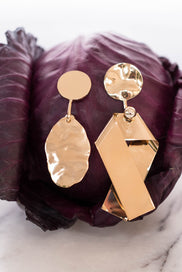 Gaze Wanders Earrings